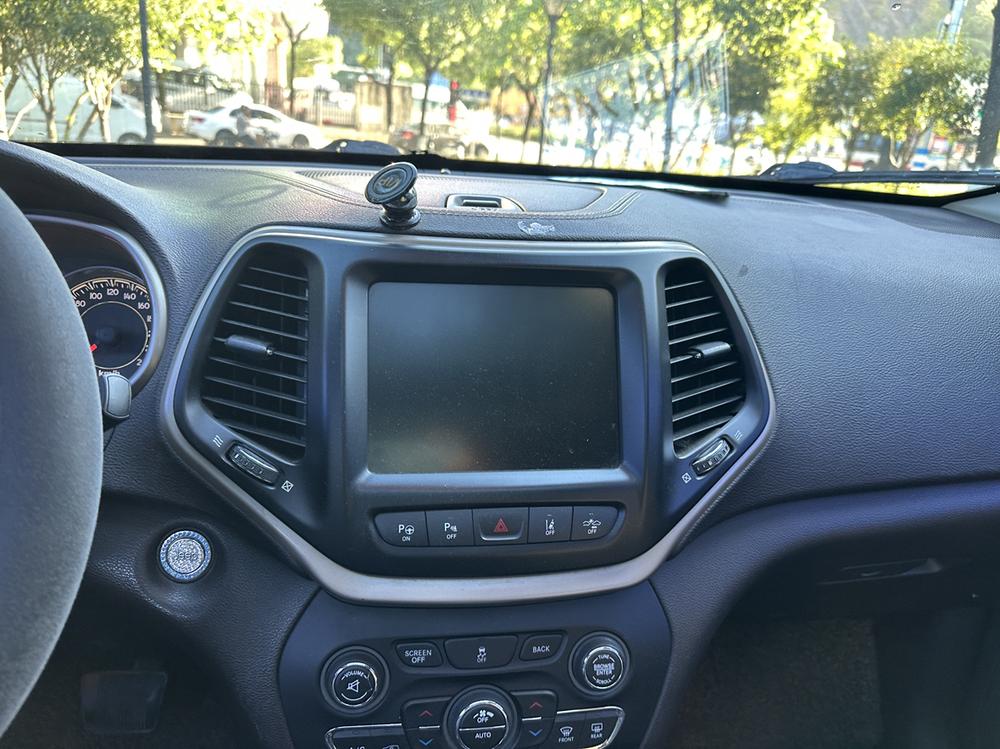 Jeep Cherokee (Import)