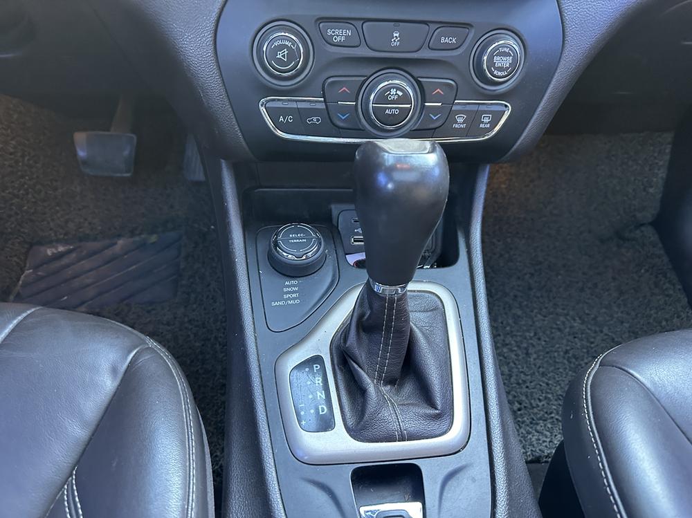 Jeep Cherokee (Import)