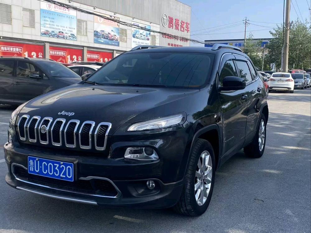 Jeep Cherokee (Import)