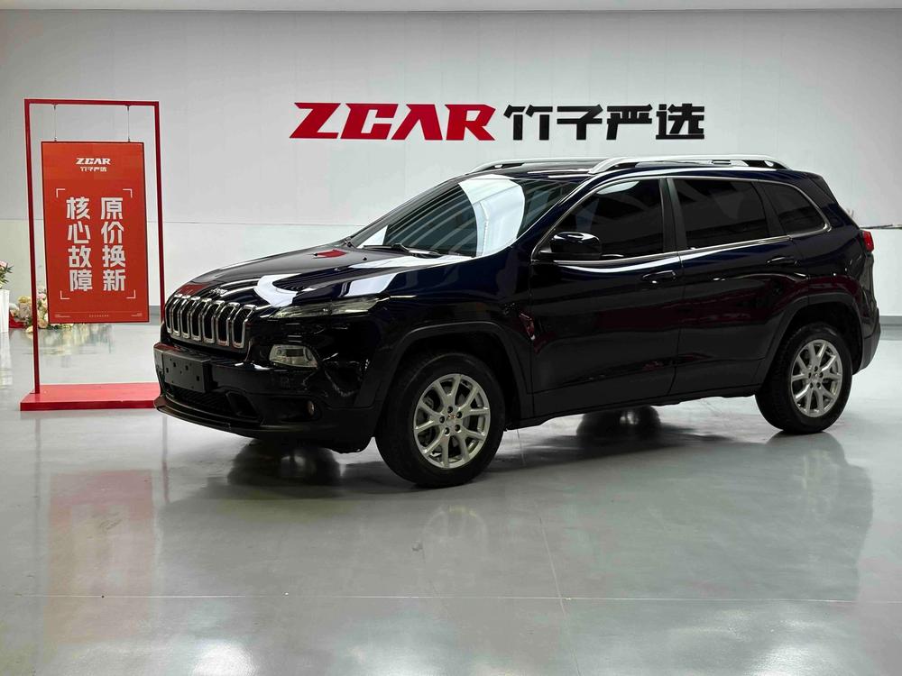 Jeep Cherokee (Import)