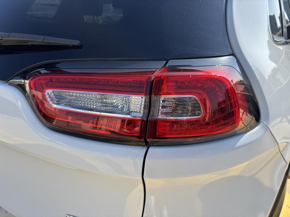 Jeep Cherokee (Import)