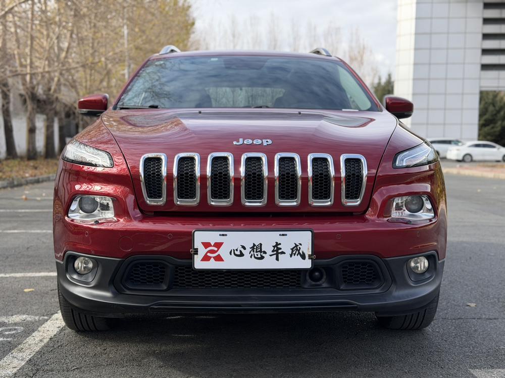 Jeep Cherokee (Import)