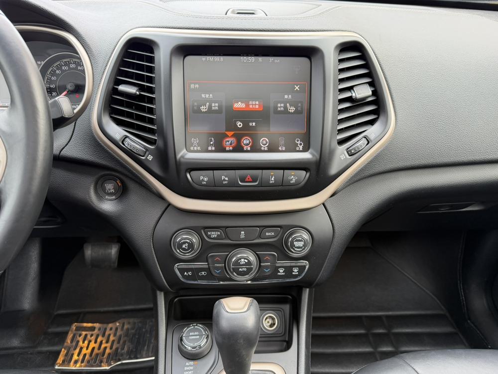Jeep Cherokee (Import)