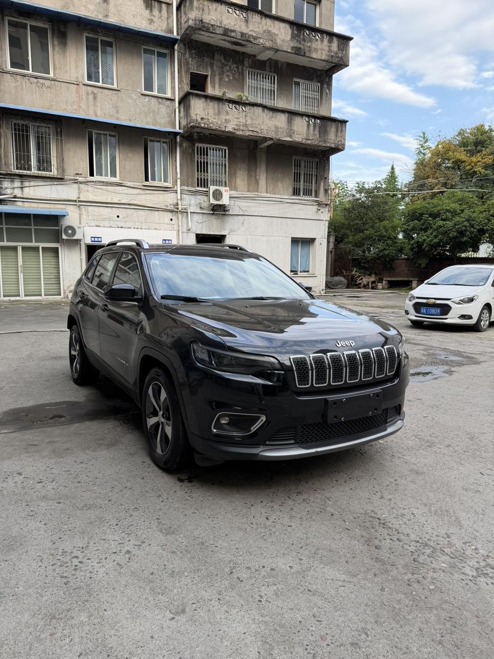 Jeep Cherokee