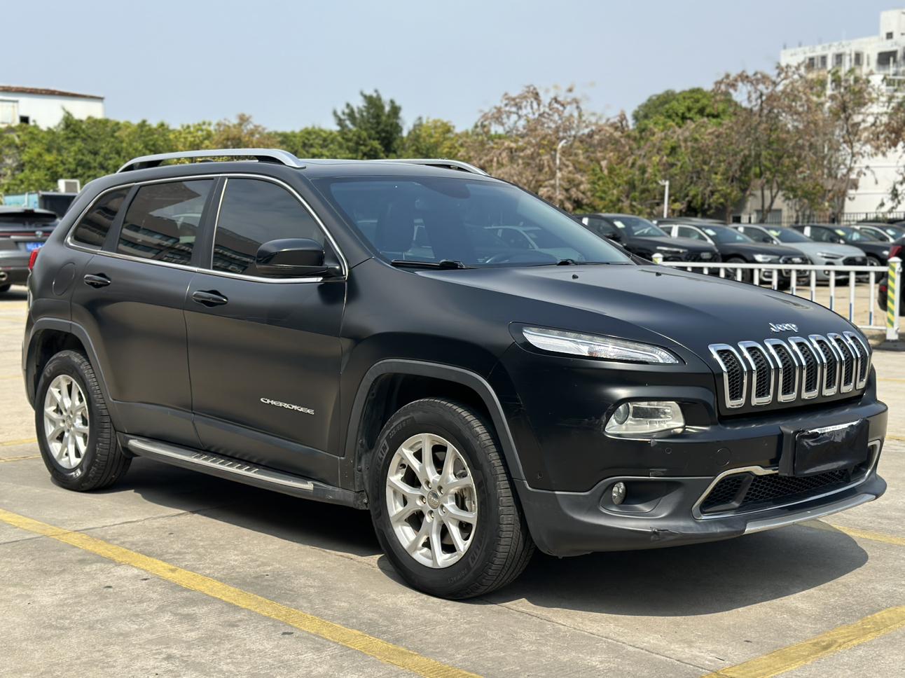Jeep Cherokee