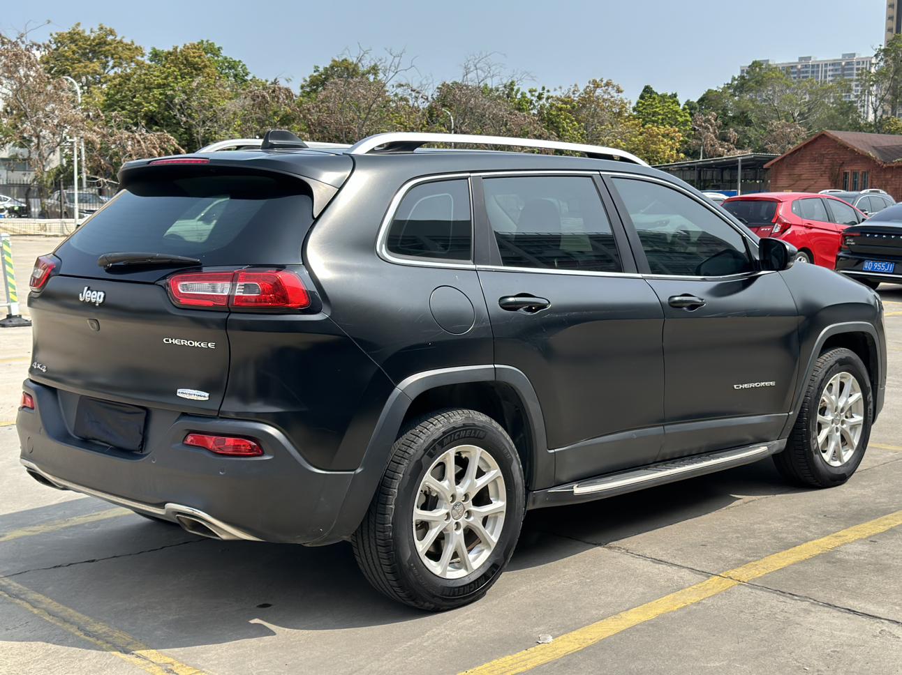 Jeep Cherokee
