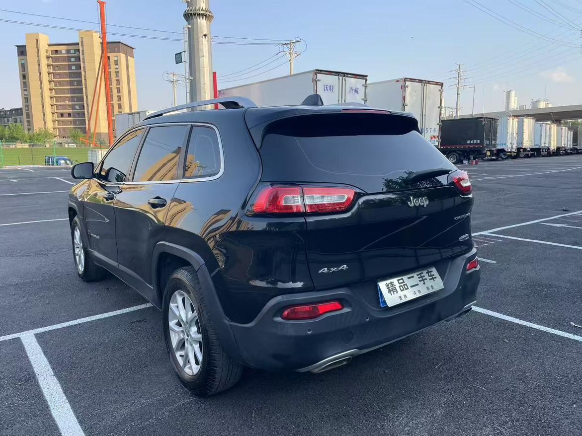 Jeep Cherokee