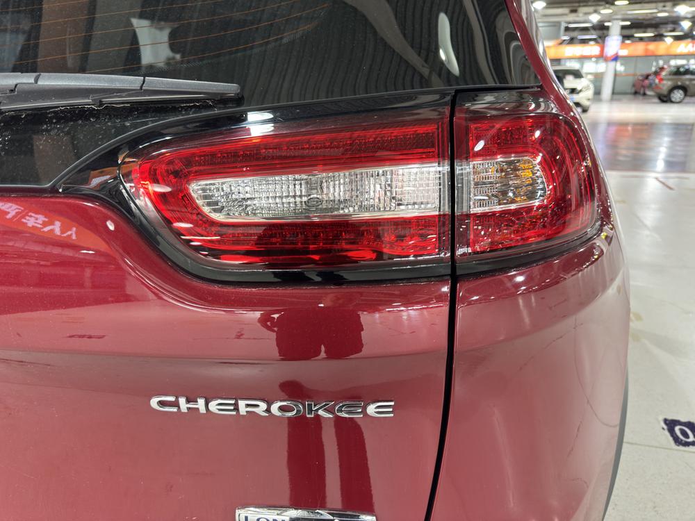 Jeep Cherokee