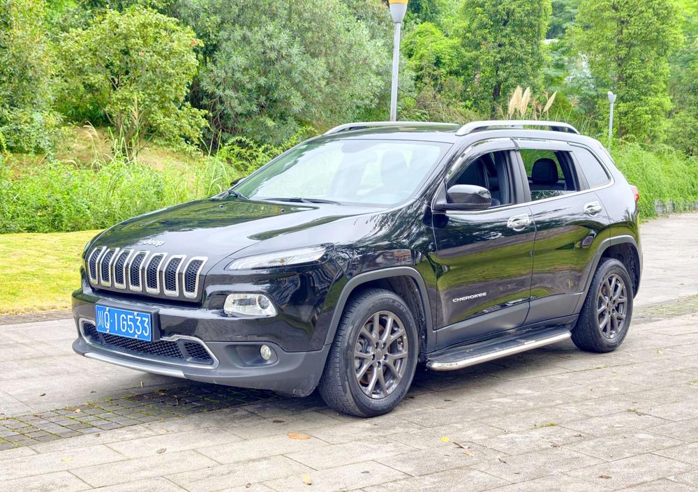 Jeep Cherokee