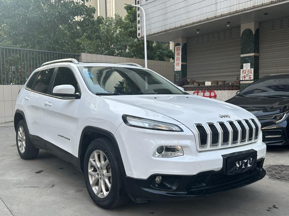 Jeep Cherokee