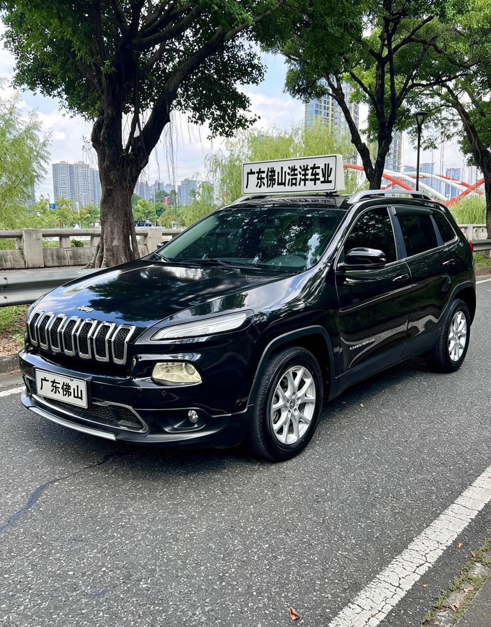 Jeep Cherokee