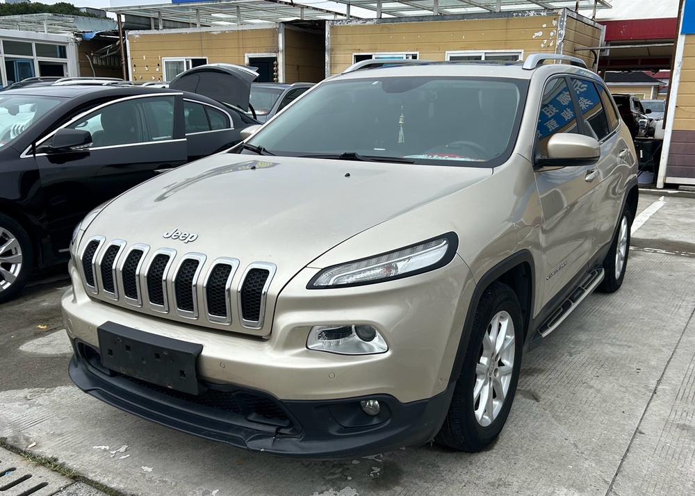 Jeep Cherokee