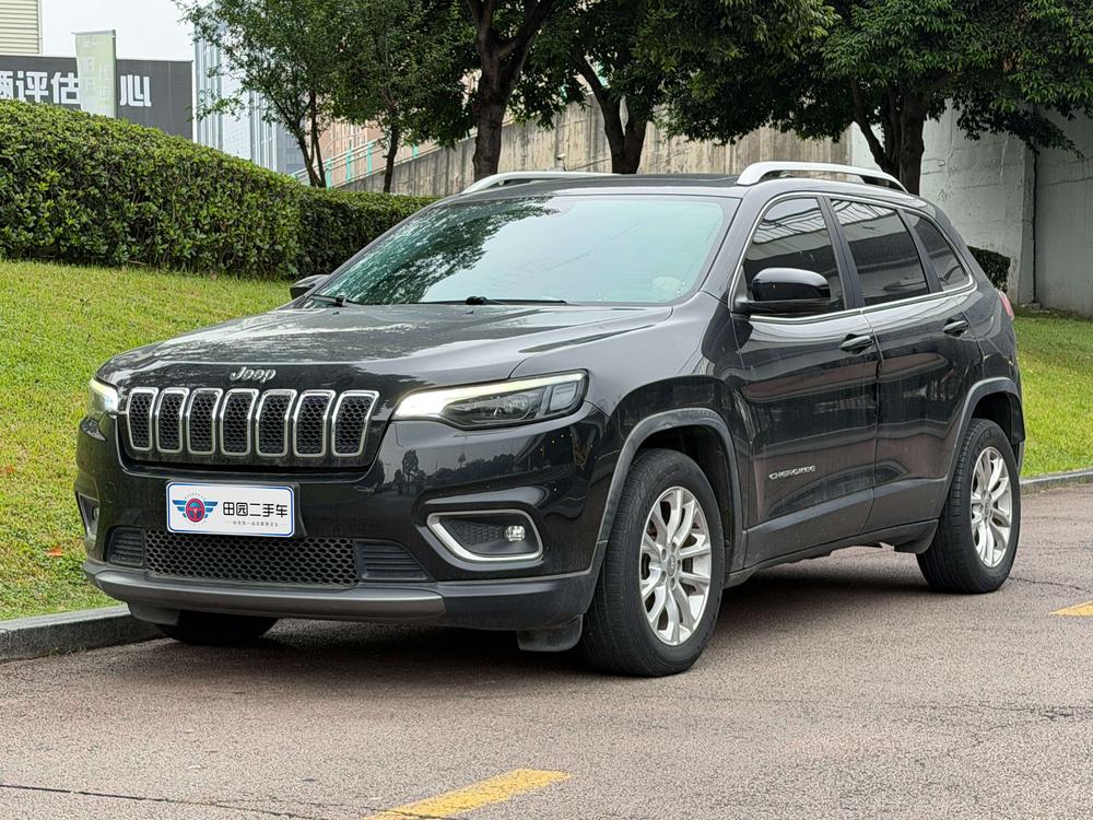 Jeep Cherokee