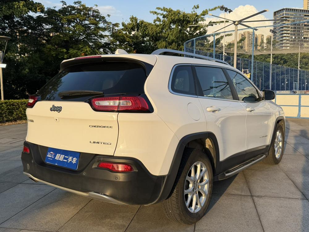 Jeep Cherokee