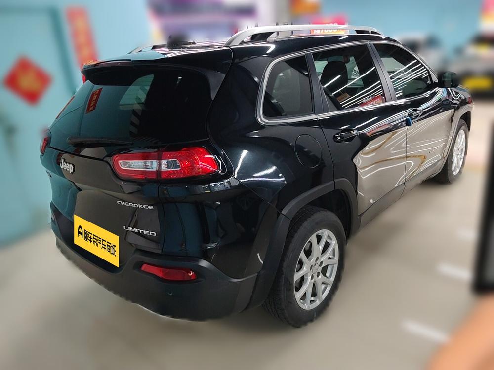 Jeep Cherokee