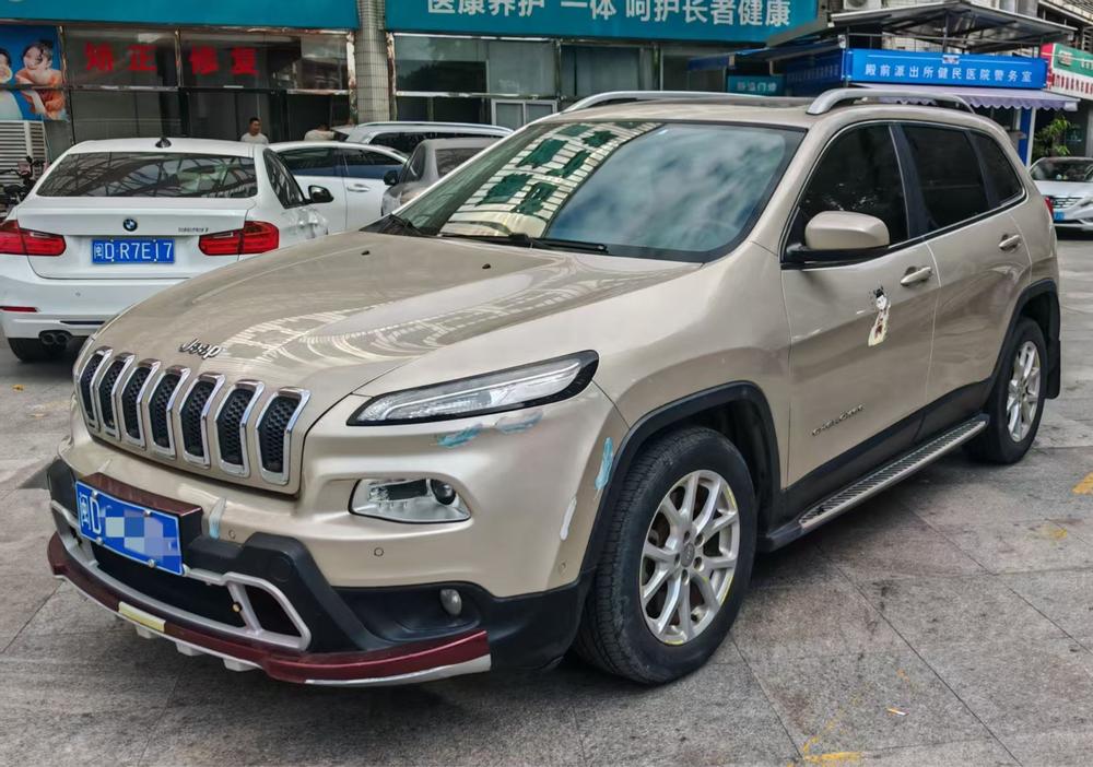Jeep Cherokee