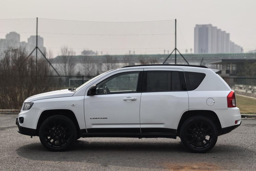 Jeep Compass (Import)