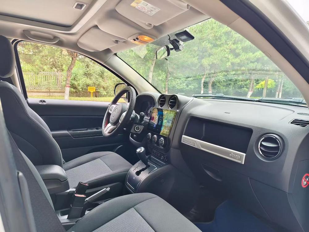 Jeep Compass (Import)