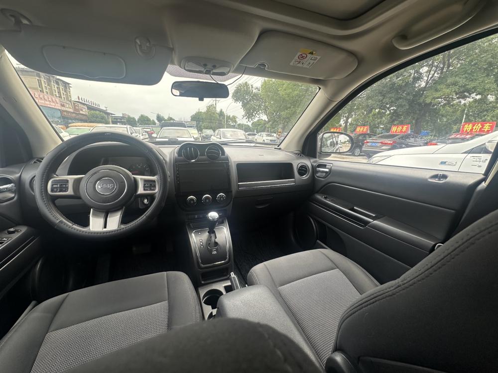 Jeep Compass (Import)