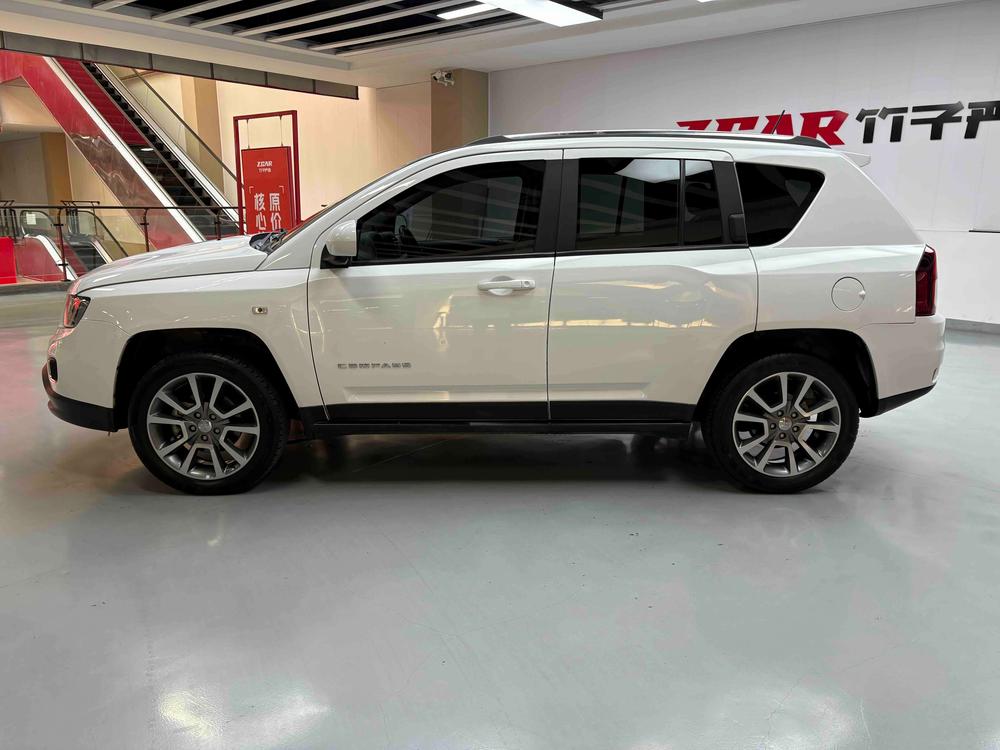 Jeep Compass (Import)