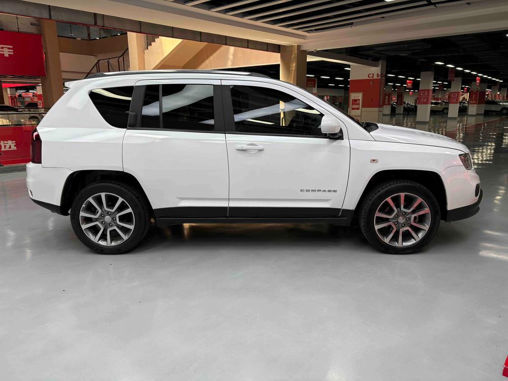 Jeep Compass (Import)