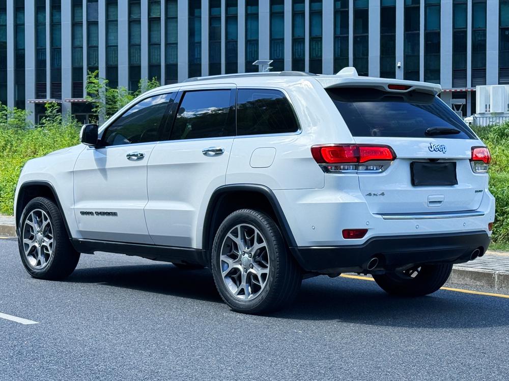 Jeep Grand Cherokee (Import)
