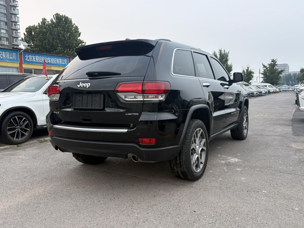 Jeep Grand Cherokee (Import)