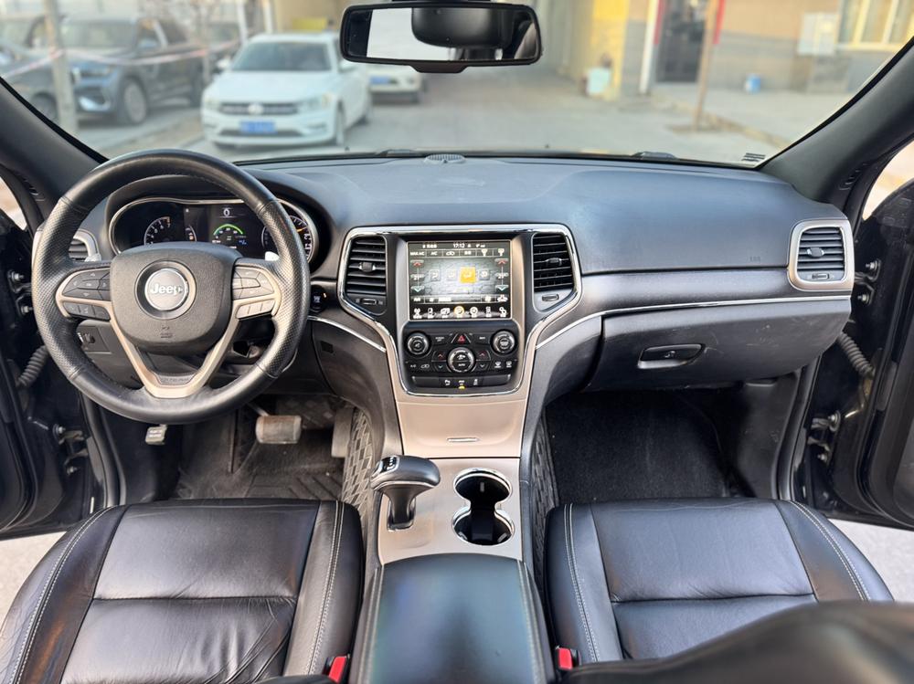 Jeep Grand Cherokee (Import)