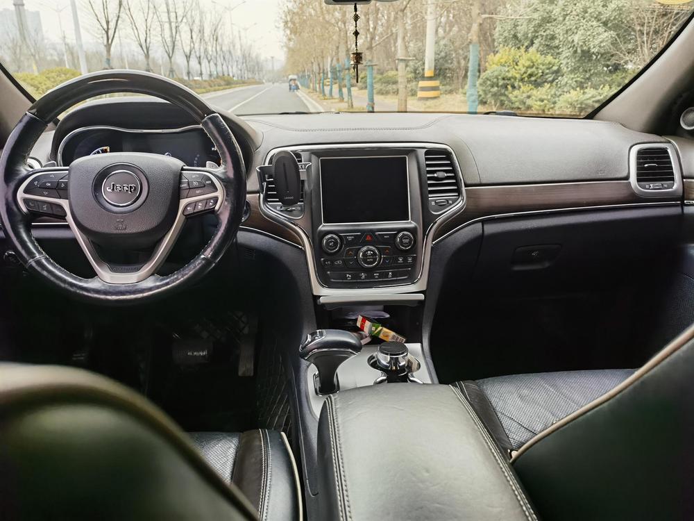 Jeep Grand Cherokee (Import)