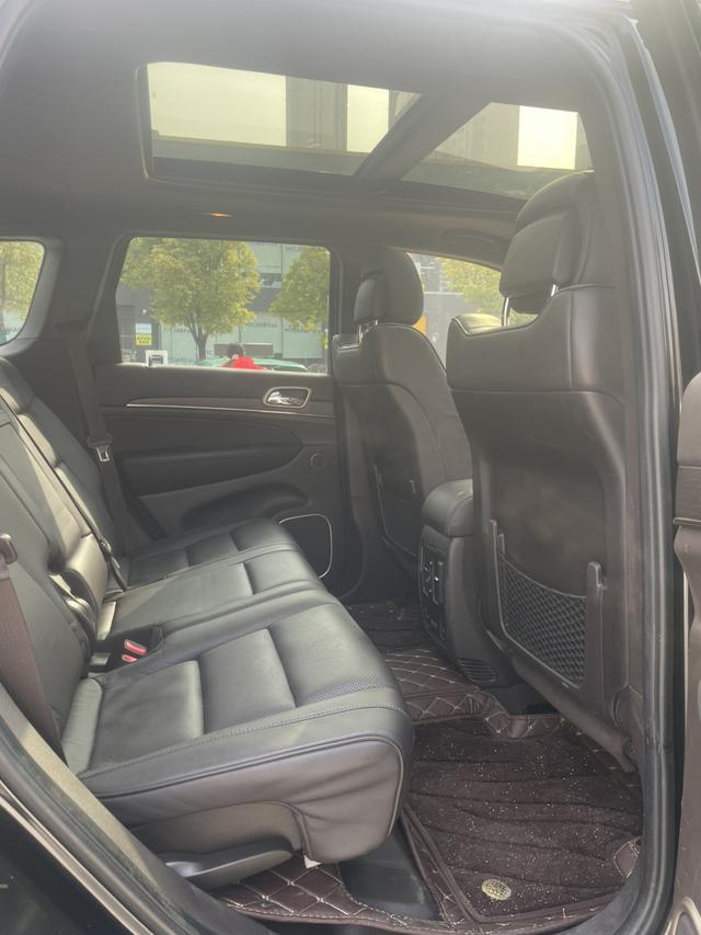 Jeep Grand Cherokee (Import)
