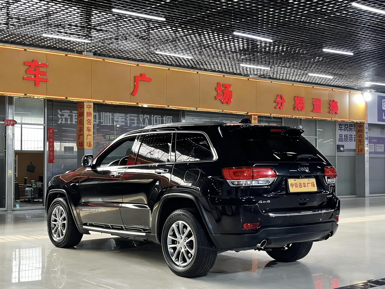 Jeep Grand Cherokee (Import)