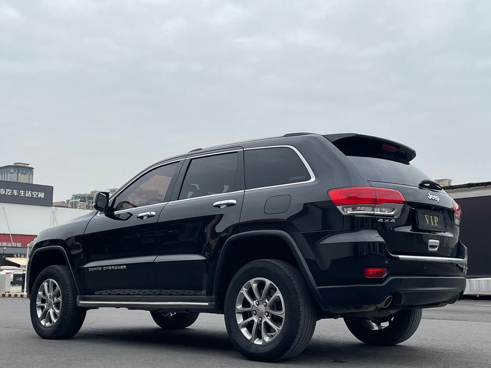 Jeep Grand Cherokee (Import)