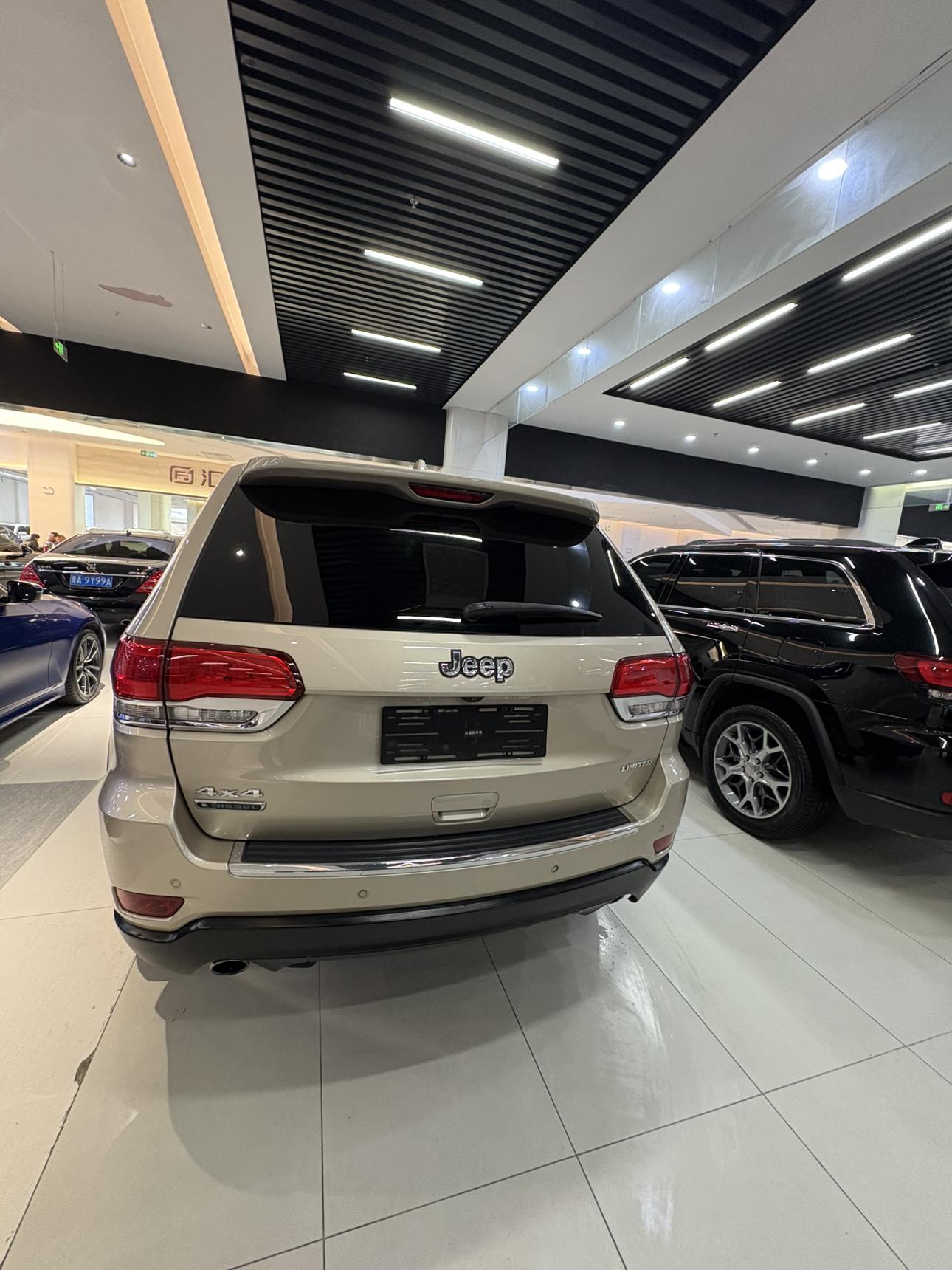 Jeep Grand Cherokee (Import)