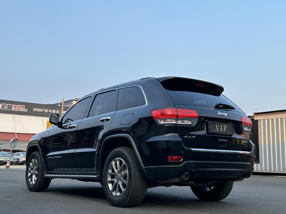 Jeep Grand Cherokee (Import)