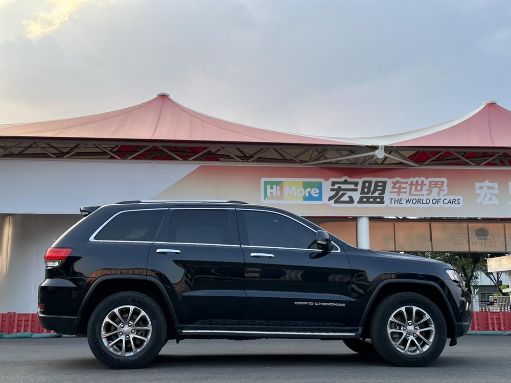 Jeep Grand Cherokee (Import)