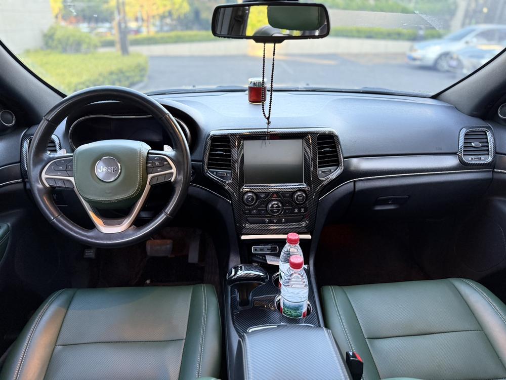 Jeep Grand Cherokee (Import)