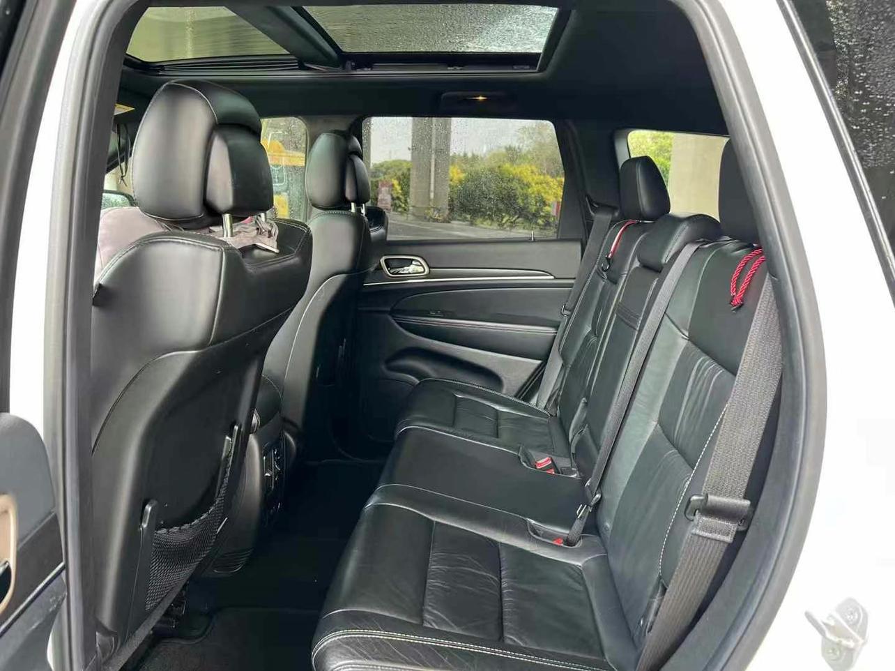 Jeep Grand Cherokee (Import)