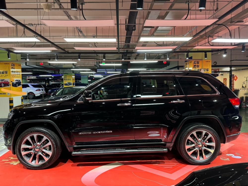 Jeep Grand Cherokee (Import)