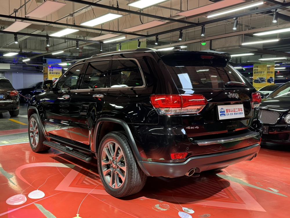Jeep Grand Cherokee (Import)