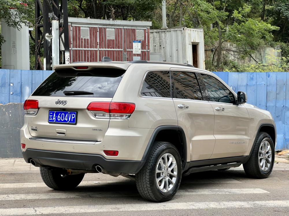 Jeep Grand Cherokee (Import)