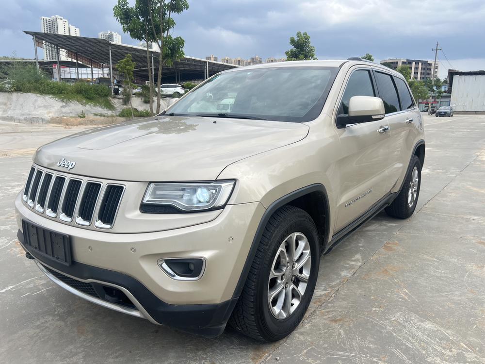 Jeep Grand Cherokee (Import)