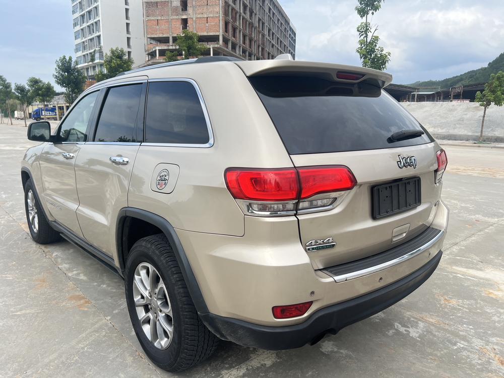 Jeep Grand Cherokee (Import)