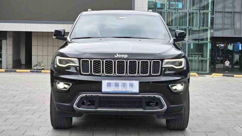 Jeep Grand Cherokee (Import)
