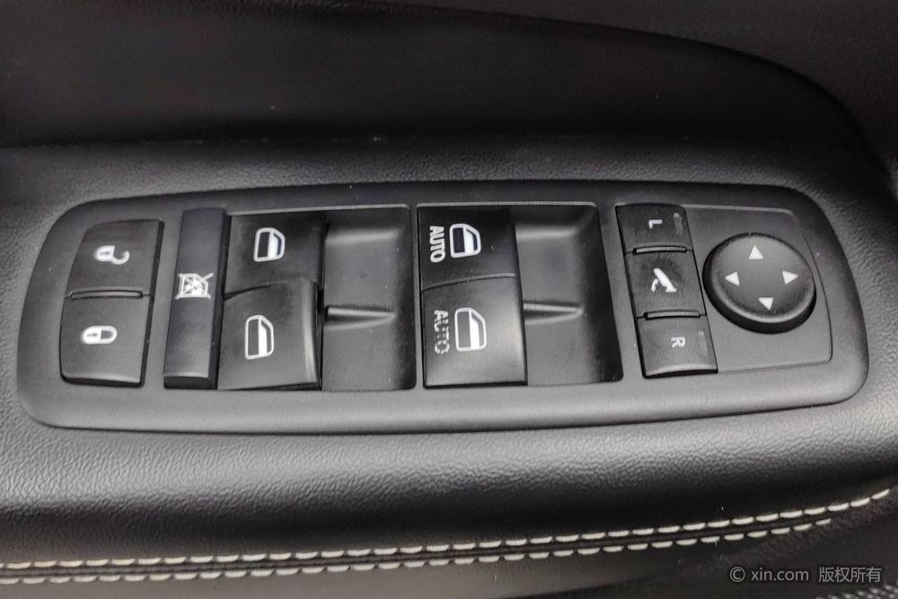 Jeep Grand Cherokee (Import)