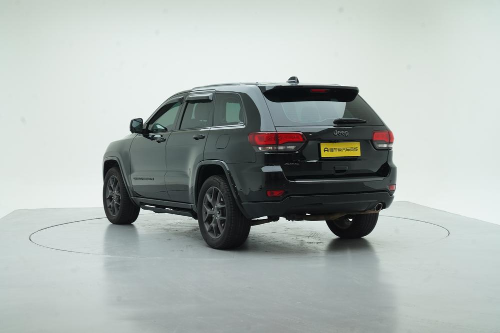 Jeep Grand Cherokee (Import)