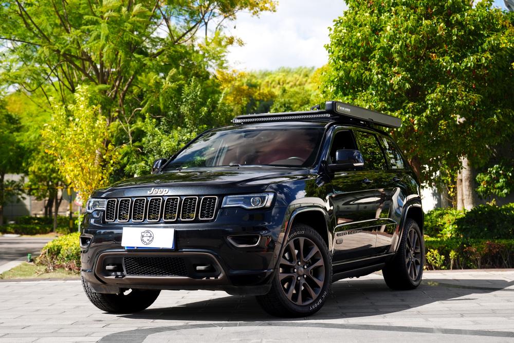 Jeep Grand Cherokee (Import)