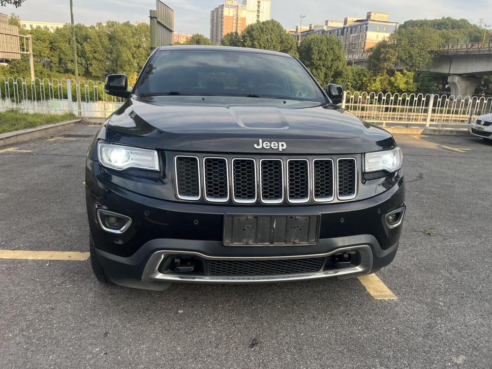 Jeep Grand Cherokee (Import)