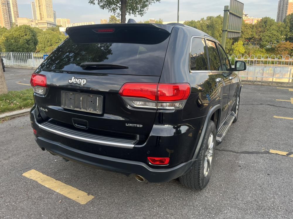 Jeep Grand Cherokee (Import)