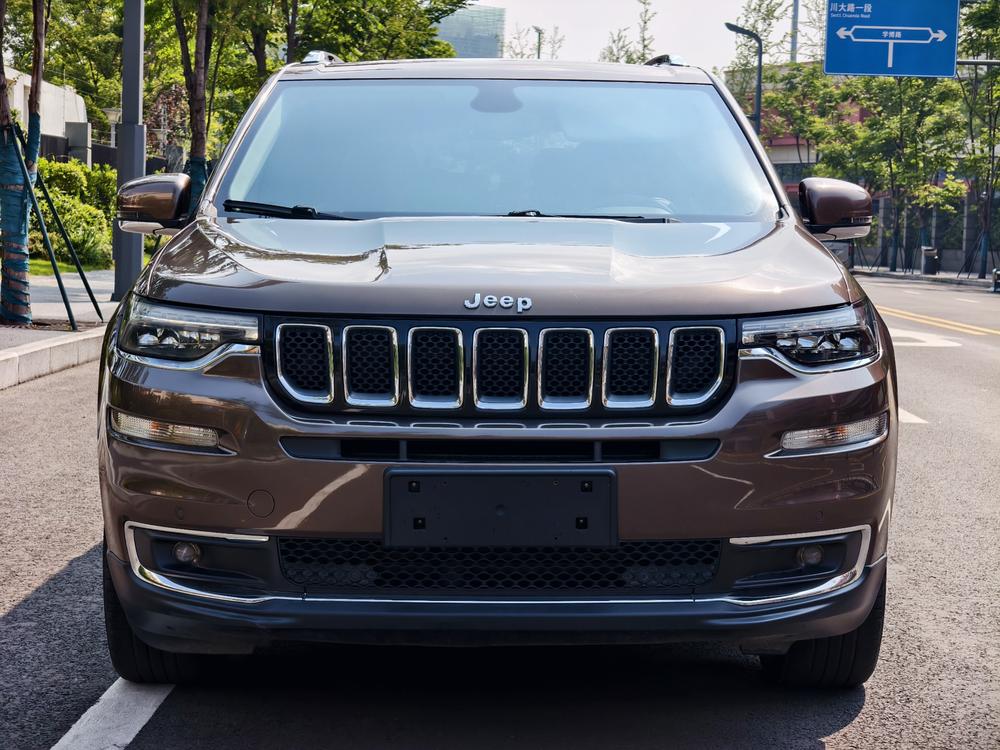 Jeep Grand Commander