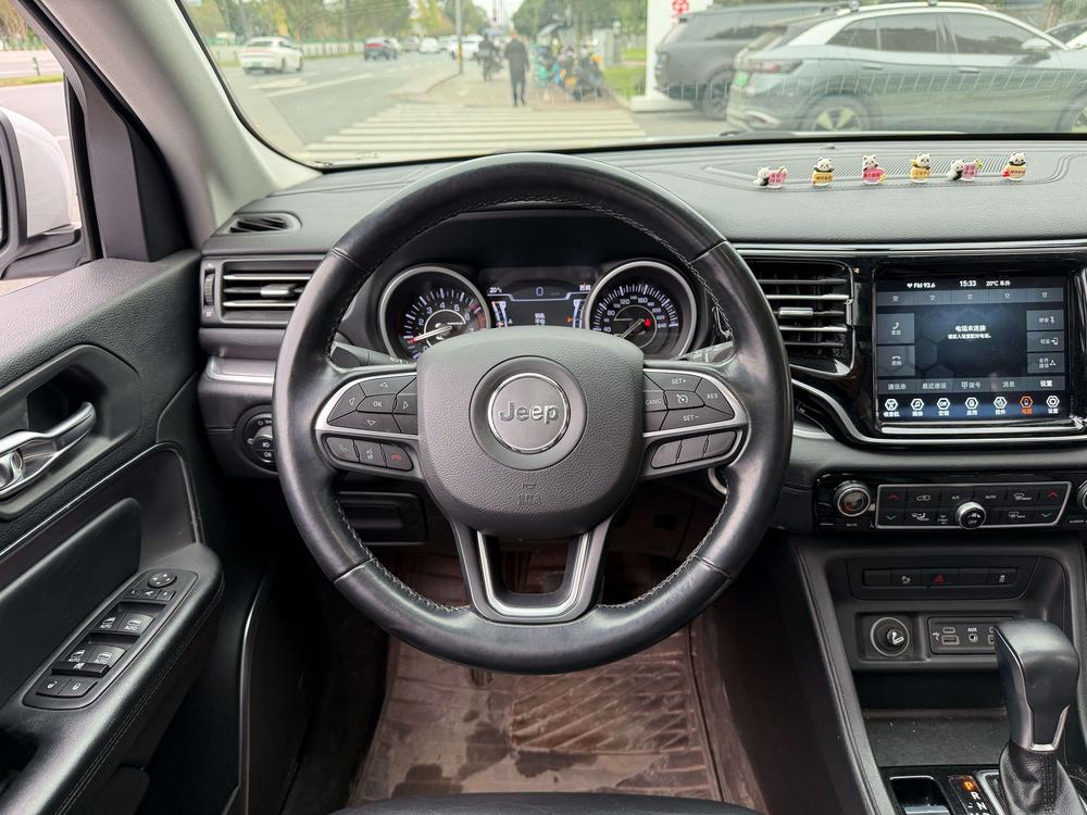 Jeep Grand Commander